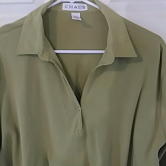 Top - Picture 2 of 4